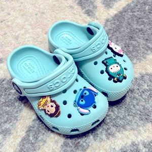 Crocs Toddler Size C5